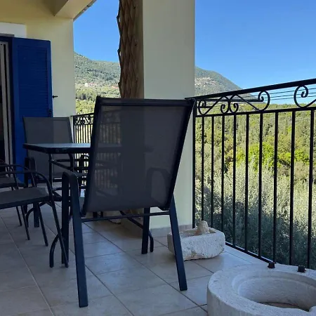Kazarma Luxury House Casa vacanze Platrithias