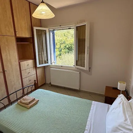 Casa vacanze Kazarma Luxury House Platrithias