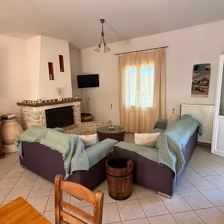 Kazarma Luxury House Casa vacanze Platrithias