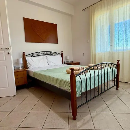Casa vacanze Kazarma Luxury House Platrithias