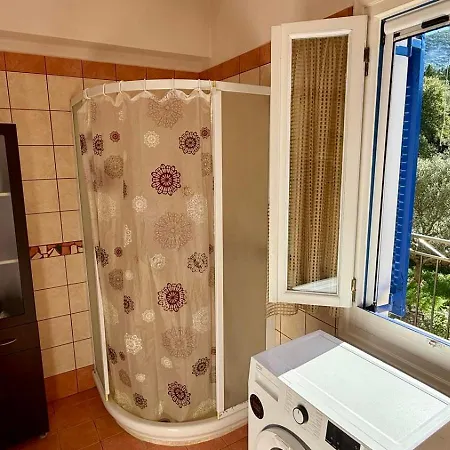 Casa vacanze Kazarma Luxury House Platrithias