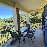 Kazarma Luxury House * Platrithias