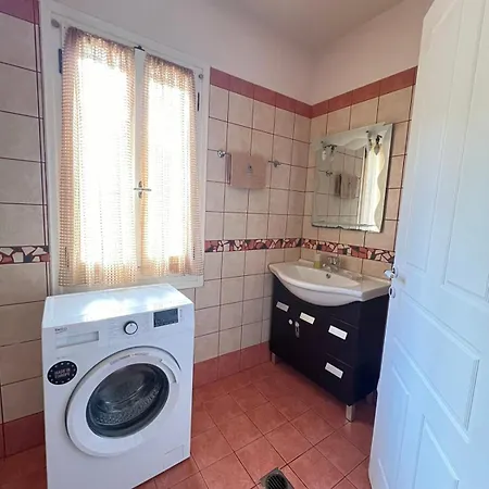 Holiday home Kazarma Luxury House